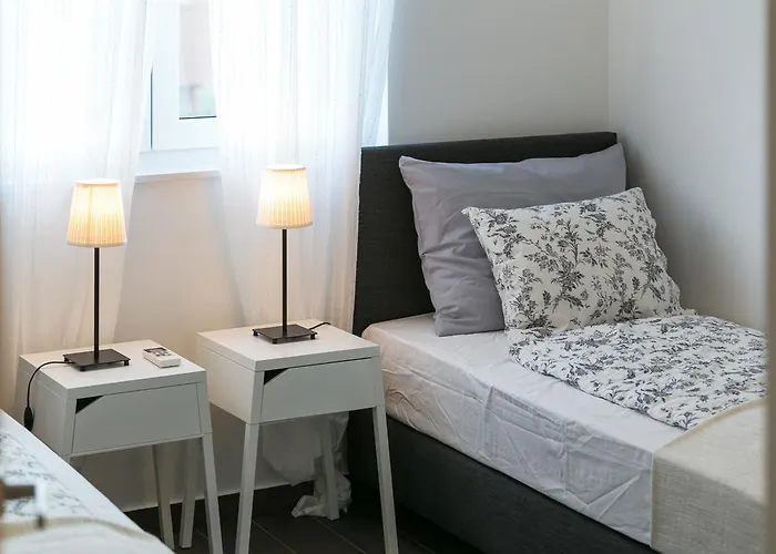 וילה Pjena Luxury Mediterranean Retreat With Private Pool ביוגראד נה מורו