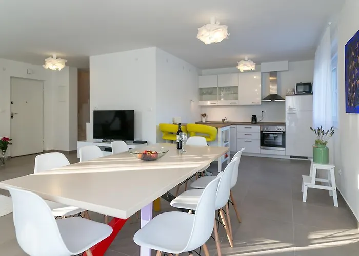 Pjena Luxury Mediterranean Retreat With Private Pool וילה *